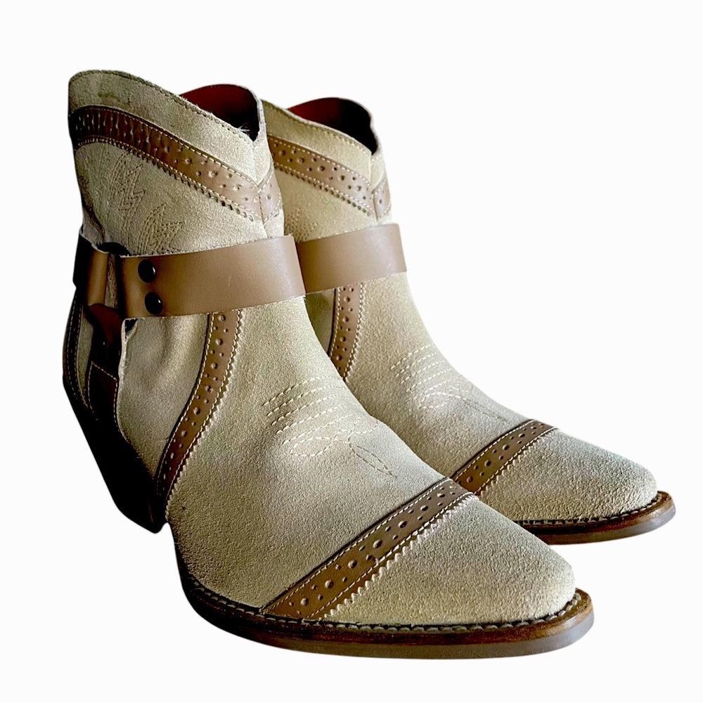 Dingo Suede Cowboy Boots Booties Gummy Bear Natural Sand Harness Womens 8.5 NEW